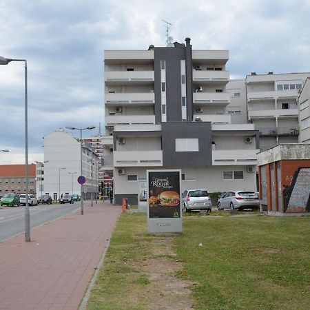 Apartment Viktor,Parking Osijek Værelse billede