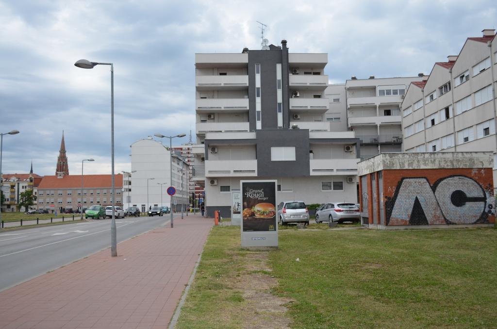 Apartment Viktor,Parking Osijek Værelse billede