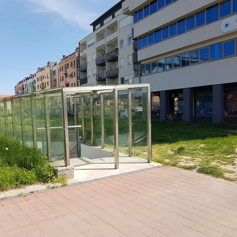 Apartment Viktor,Parking Osijek Eksteriør billede